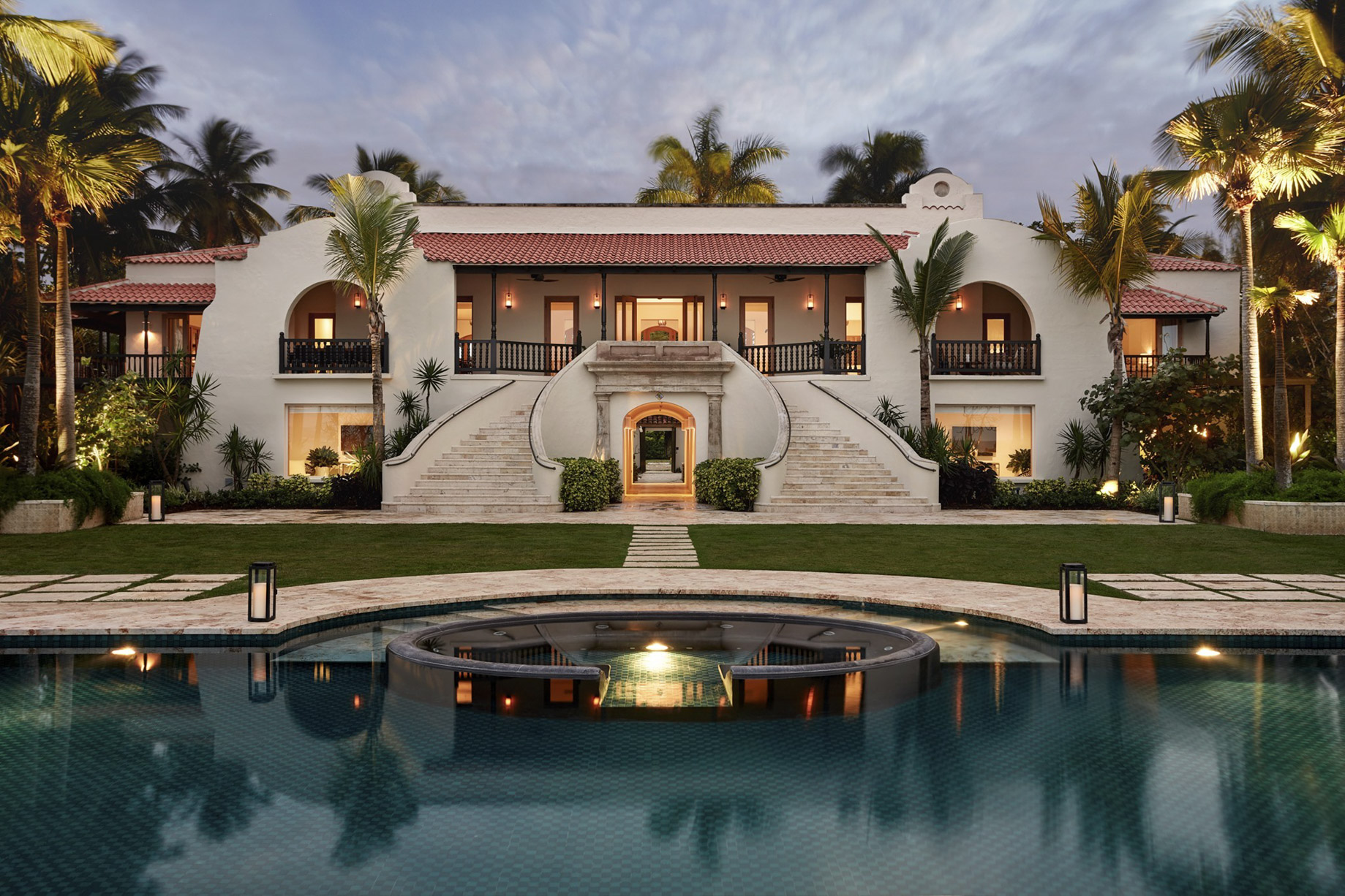 The Ritz-Carlton, Dorado Beach Reserve Resort – Puerto Rico – Sue Casa Exterior Night Pool View