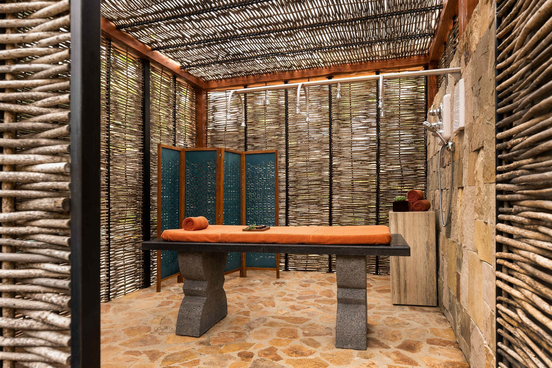 The Ritz-Carlton, Zadun Reserve Resort – Los Cabos, Mexico – Spa Outbdoor Treatment Table Shower