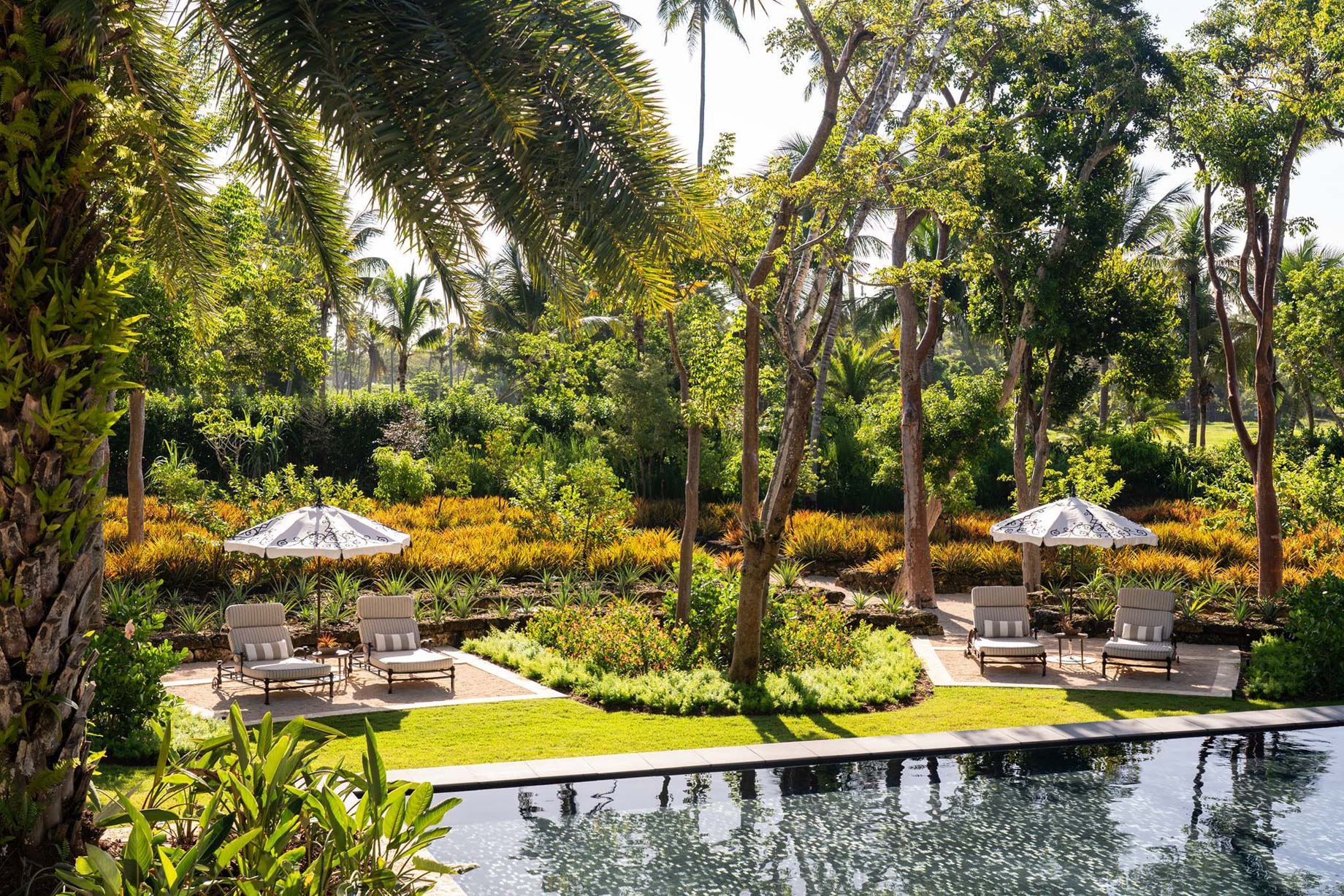The Ritz-Carlton, Dorado Beach Reserve Resort – Puerto Rico – Pinapple Garden Pool Deck