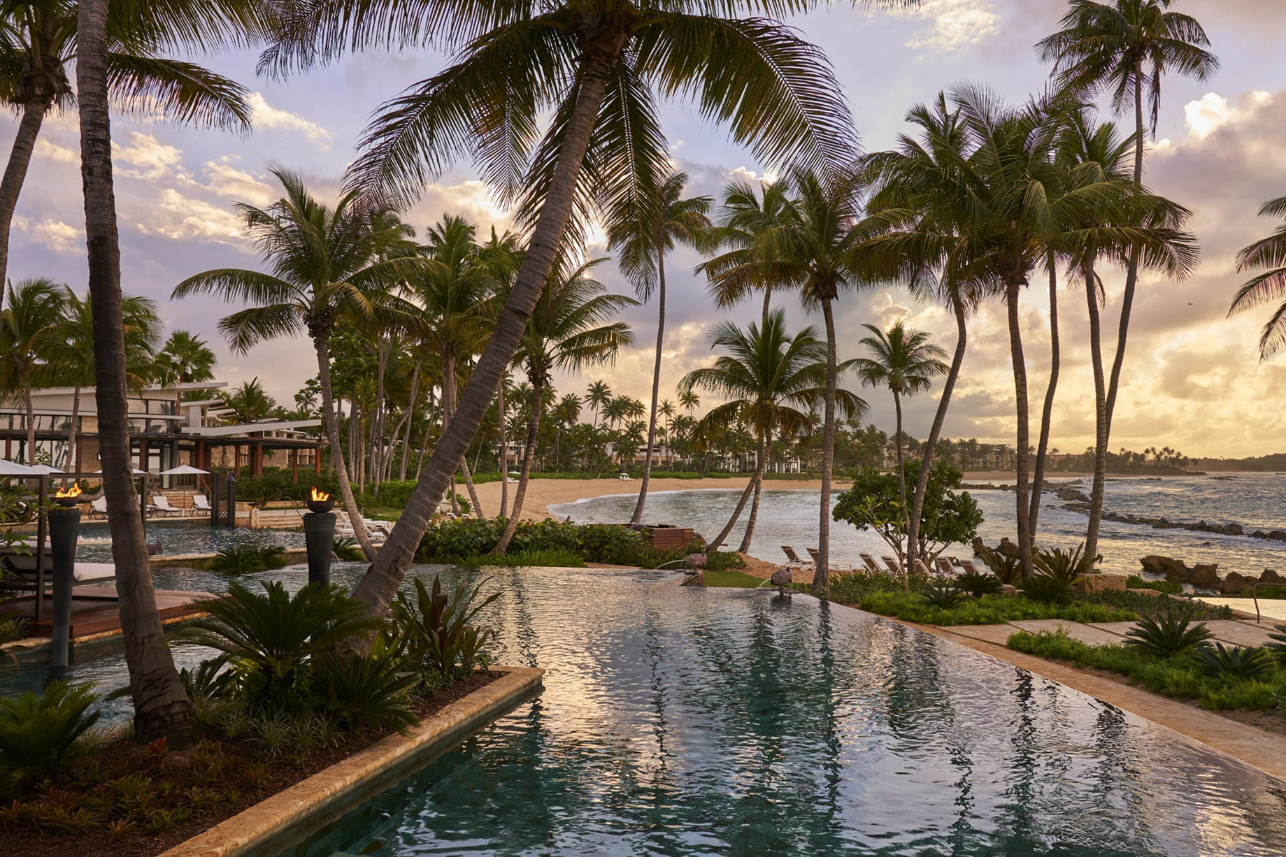 The Ritz-Carlton, Dorado Beach Reserve Resort – Puerto Rico – Resort Pool Beachview Sunset
