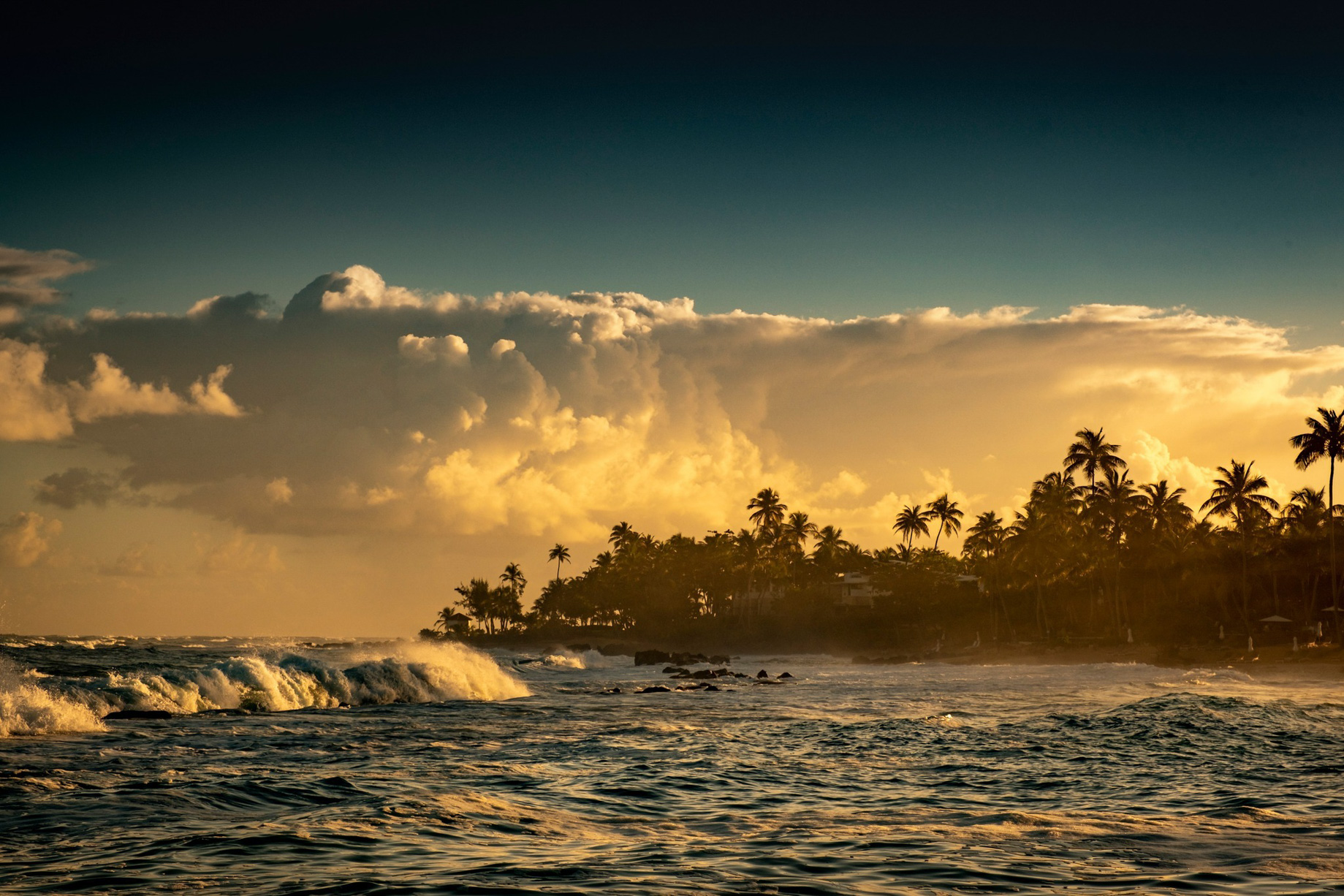 The Ritz-Carlton, Dorado Beach Reserve Resort – Puerto Rico – Sunset Beachfront Ocean Waves