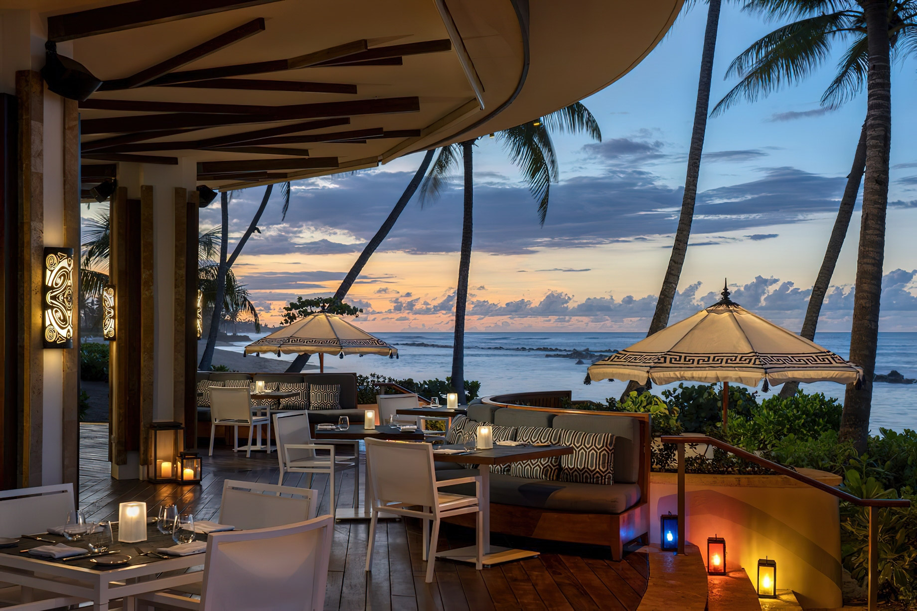 The Ritz-Carlton, Dorado Beach Reserve Resort – Puerto Rico – Encanto Beach Club Bar and Grill Sunset