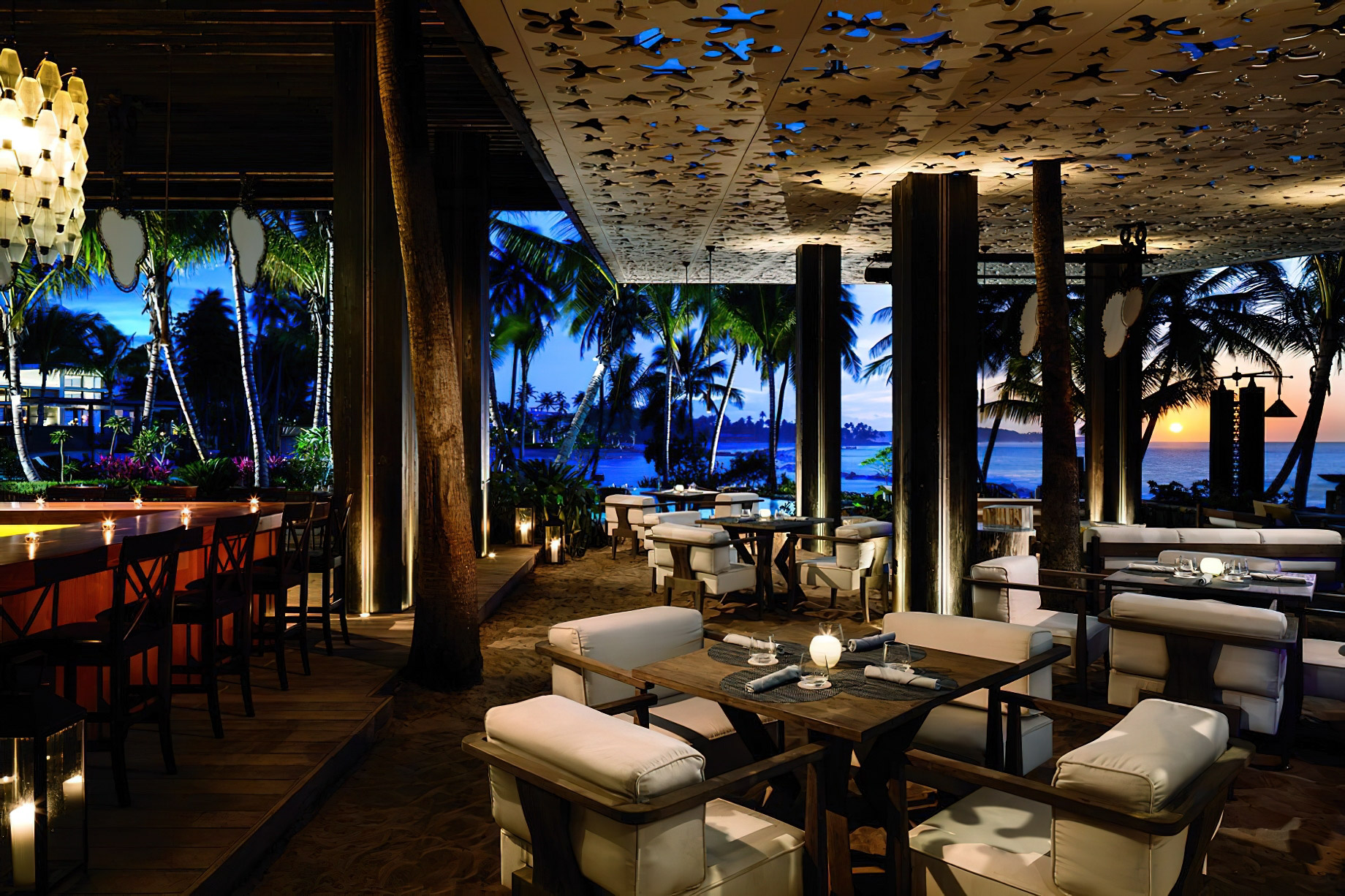 The Ritz-Carlton, Dorado Beach Reserve Resort – Puerto Rico – PositIvo Sand Bar Restaurant Night View