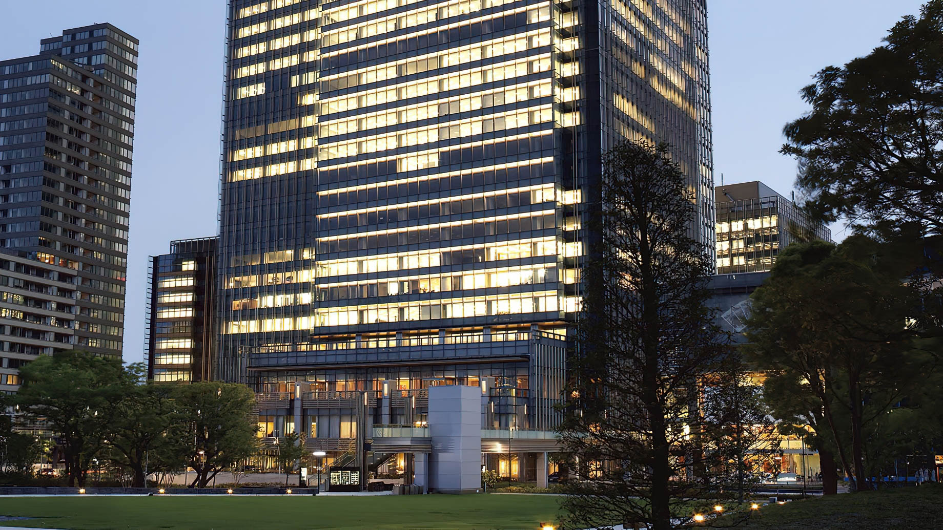 The Ritz-Carlton, Tokyo Hotel - Tokyo, Japan - External View