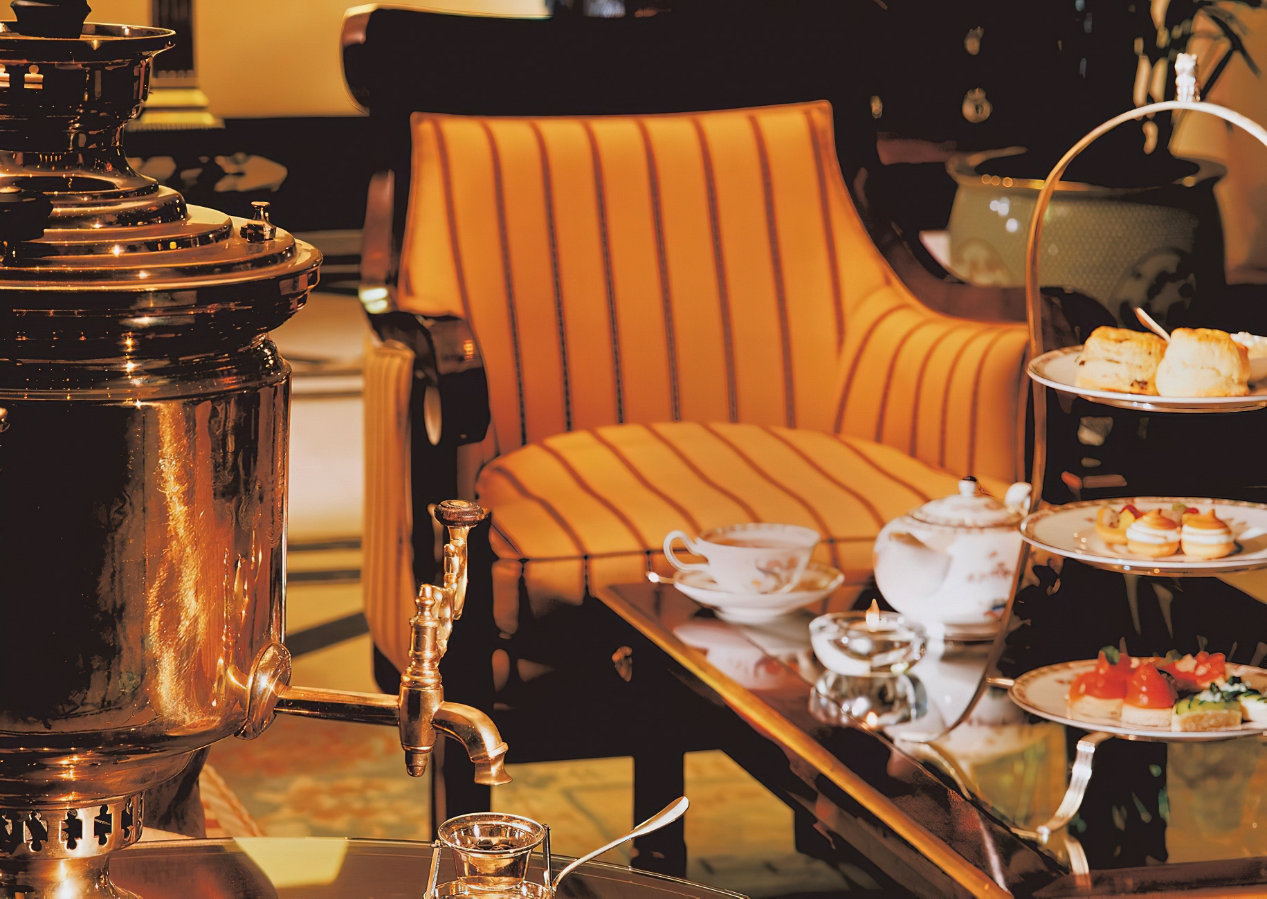 The Ritz-Carlton, Moscow Hotel - Moscow, Russia - The Ritz-Carlton Lounge & Bar