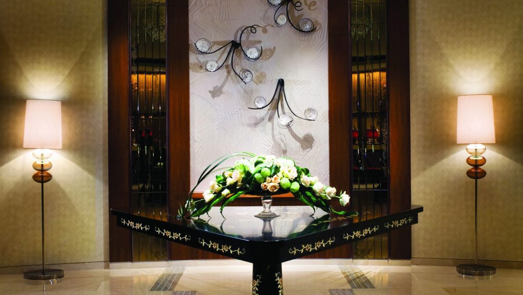 The Ritz-Carlton, Shenzhen Hotel - Shenzhen, China - Lobby Level Curv Restaurant