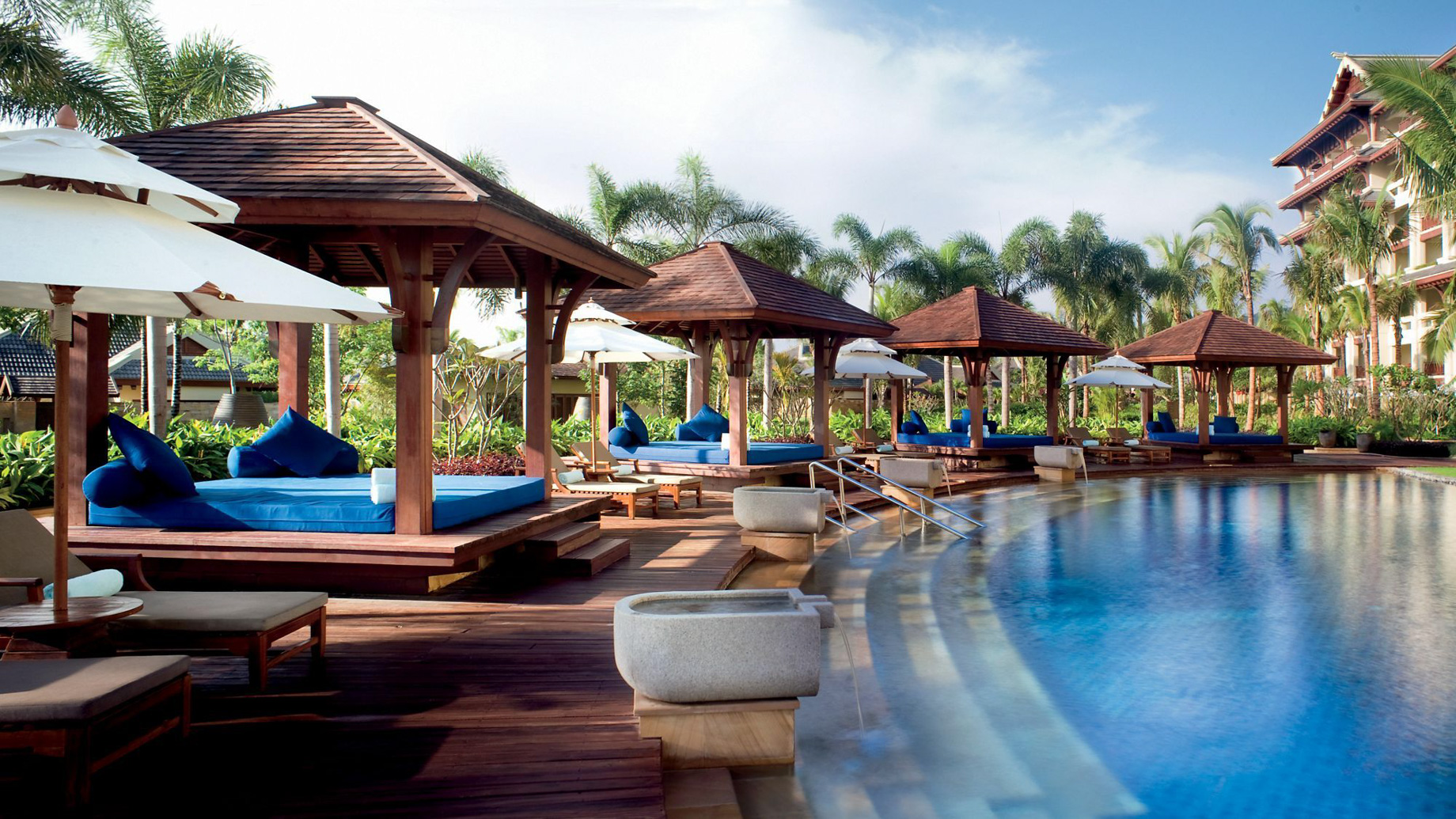 The Ritz-Carlton Sanya, Yalong Bay Hotel – Hainan, China – Pool Deck