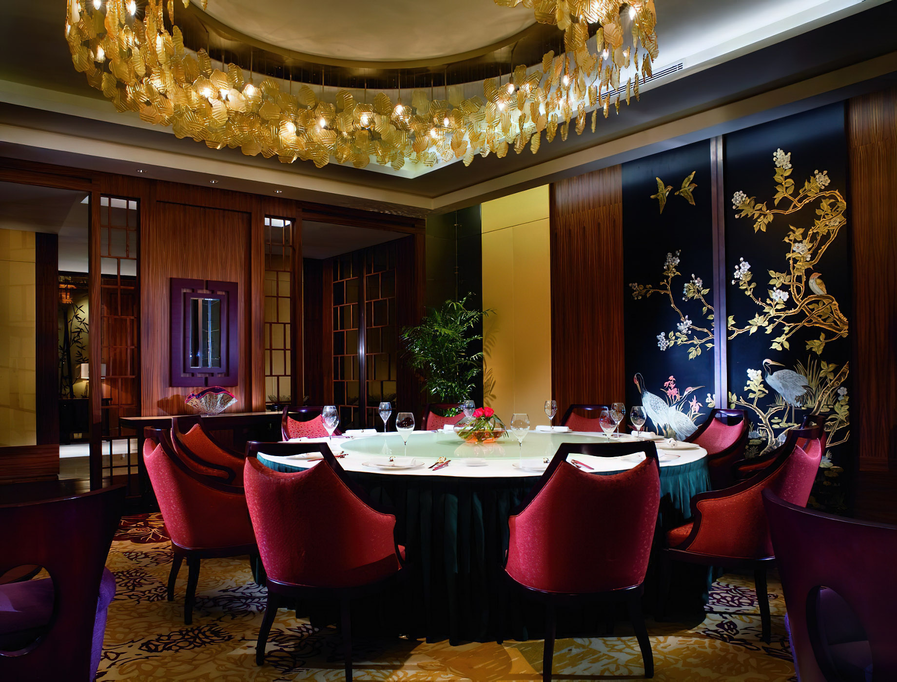 The Ritz-Carlton, Shenzhen Hotel - Shenzhen, China - Xingli Restaurant Table