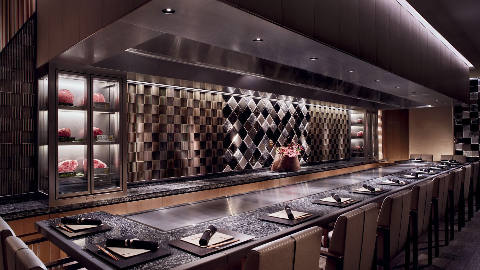 The Ritz-Carlton, Tokyo Hotel - Tokyo, Japan - Hinokizaka Restaurant Dining