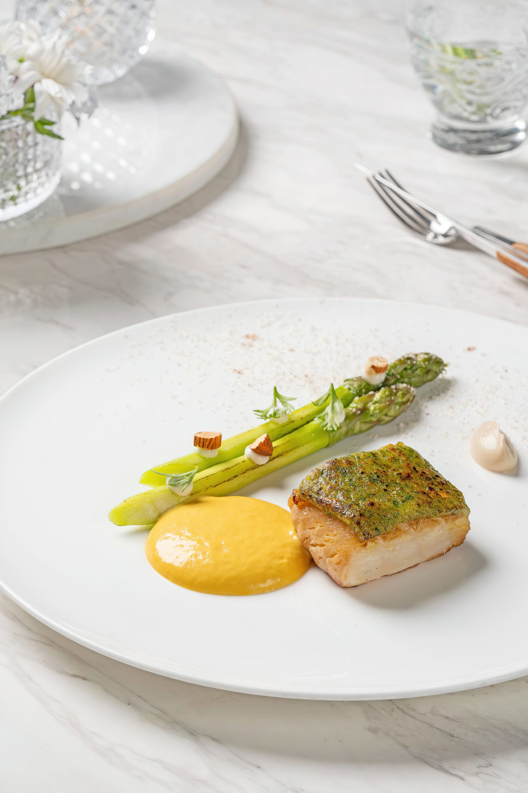 The Ritz-Carlton, Guangzhou Hotel – Guangzhou, China – LIMONI Restaurant Gourmet Cuisine