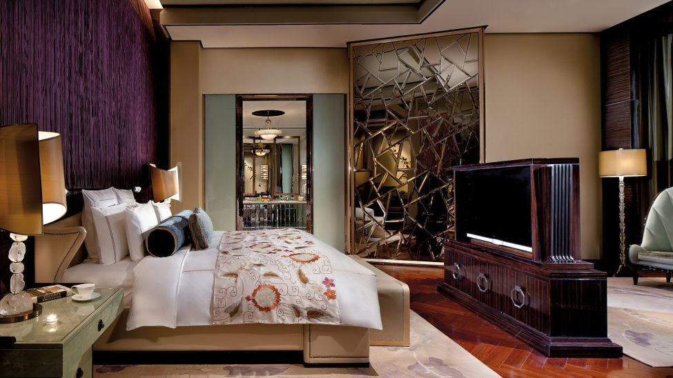 The Ritz-Carlton Shanghai, Pudong Hotel - Shanghai, China - The Ritz-Carlton Suite Bedroom