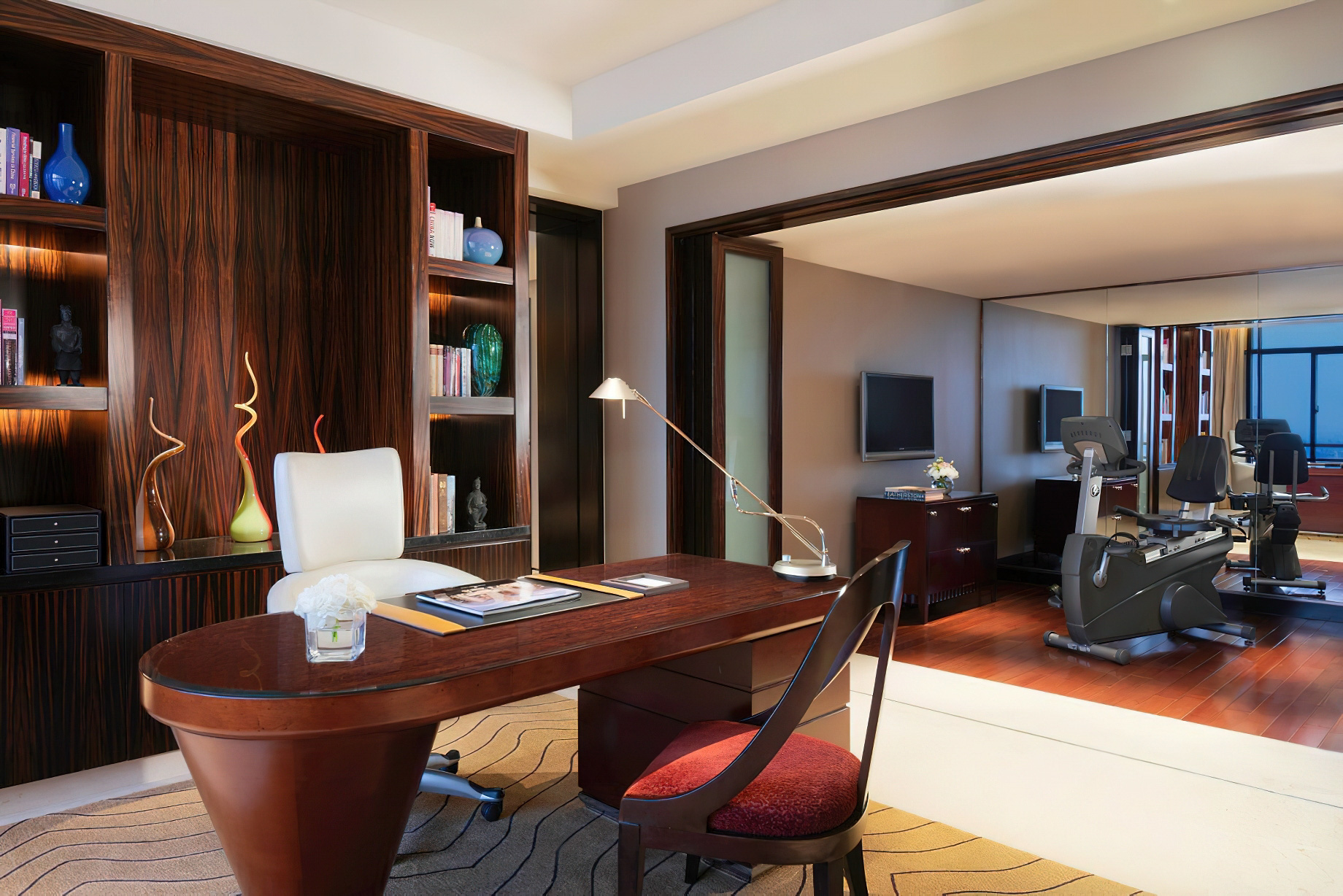 The Portman Ritz-Carlton, Shanghai Hotel – Shanghai, China – The Ritz-Carlton Suite Office