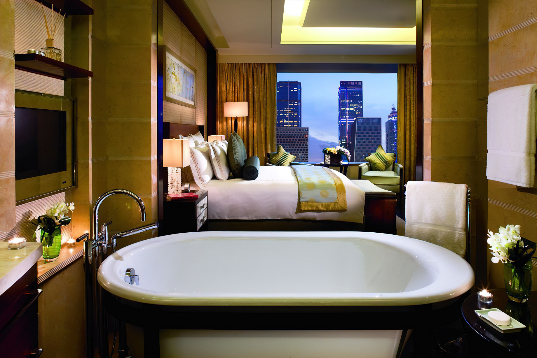 The Ritz-Carlton, Shenzhen Hotel – Shenzhen, China – Premier Suite Bathroom