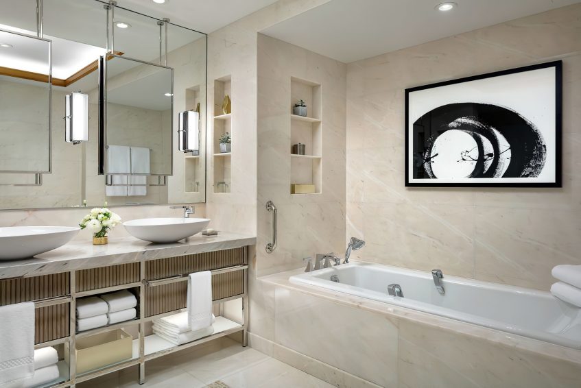 The Ritz-Carlton, Toronto Hotel - Toronto, Ontario, Canada - Wellington Suite Bathroom