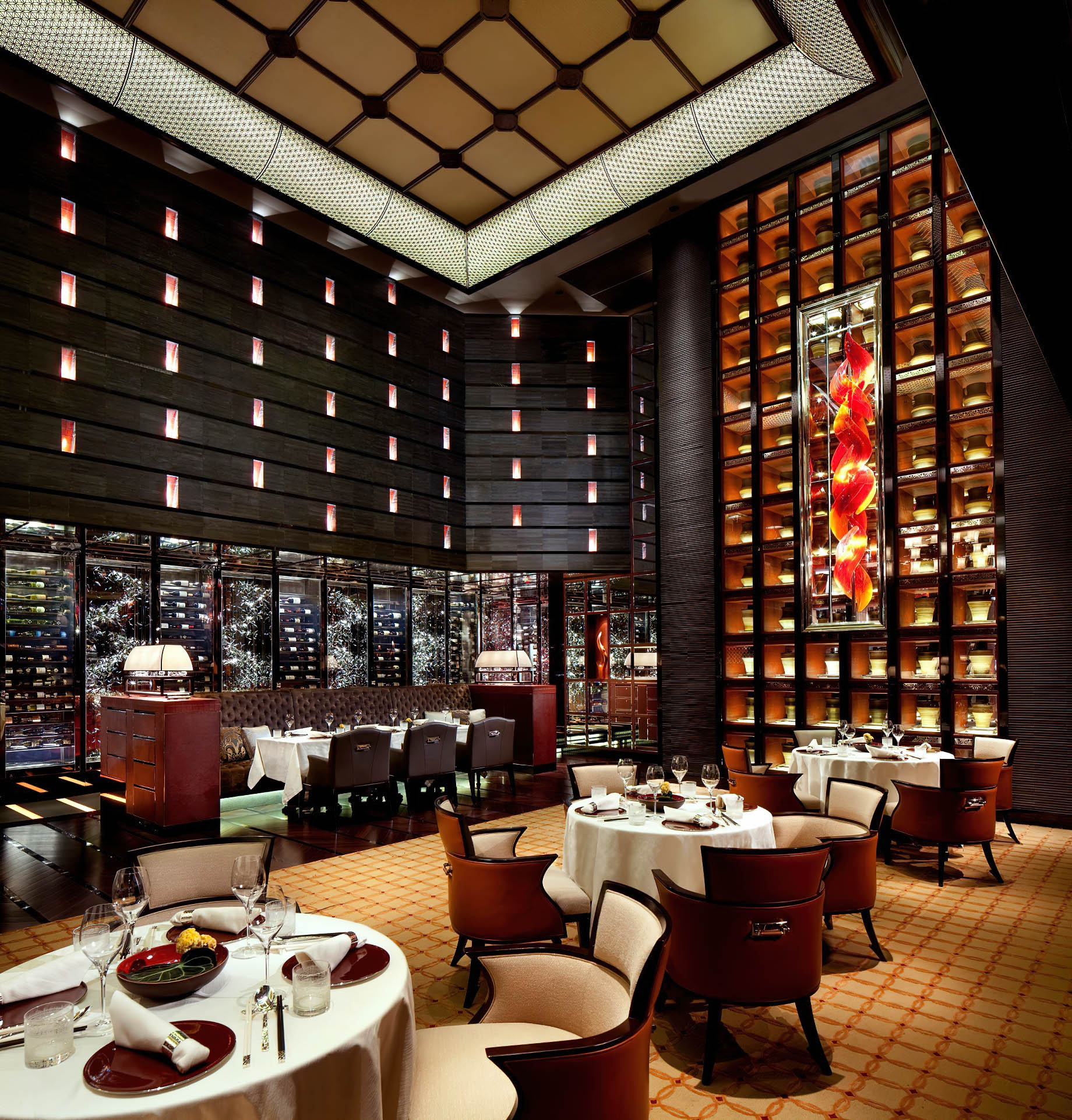 The Ritz-Carlton, Hong Kong Hotel – West Kowloon, Hong Kong – Tin Lung Heen Restaurant