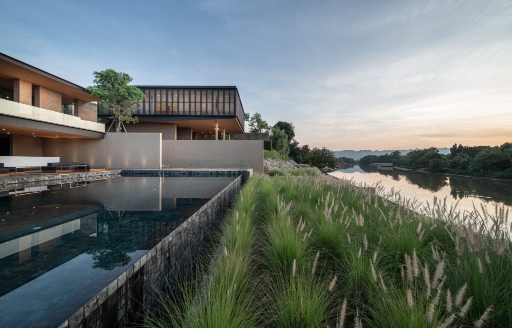 Tara Villa Riverkwai Resort - Kanchanaburi, Thailand - Infinity Pool River View