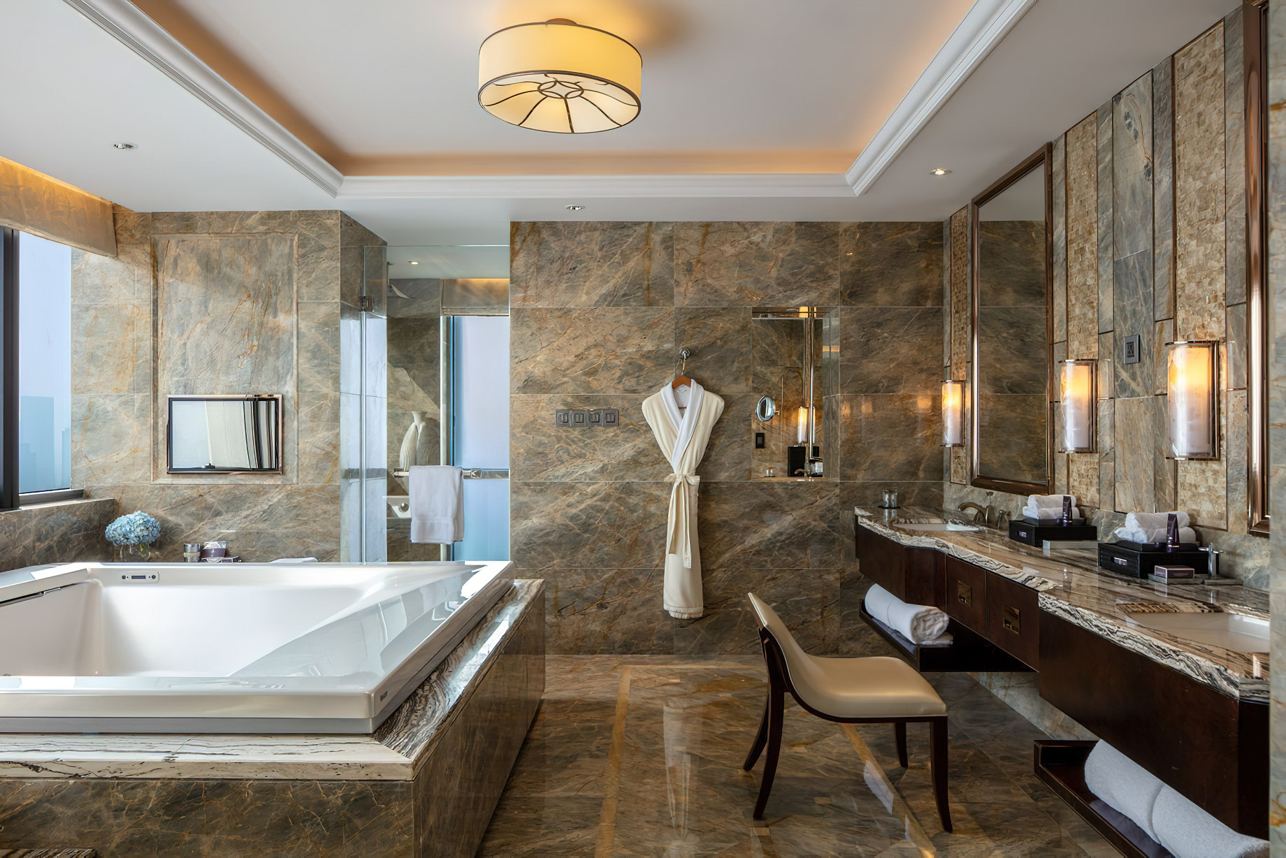 The Ritz-Carlton, Chengdu Hotel – Chengdu, Sichuan, China – Presidential Suite Bathroom