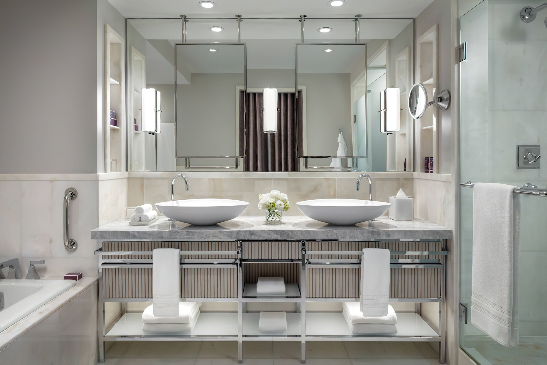 The Ritz-Carlton, Toronto Hotel - Toronto, Ontario, Canada - Club Level Corner Suite Bathroom