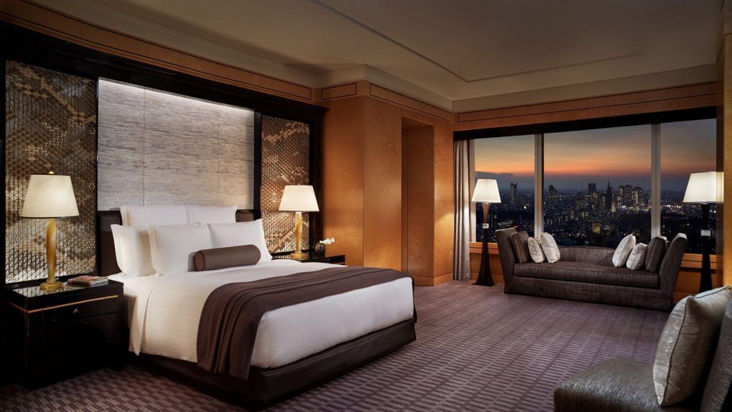 The Ritz-Carlton, Tokyo Hotel - Tokyo, Japan - Ritz-Carlton Suite Bedroom