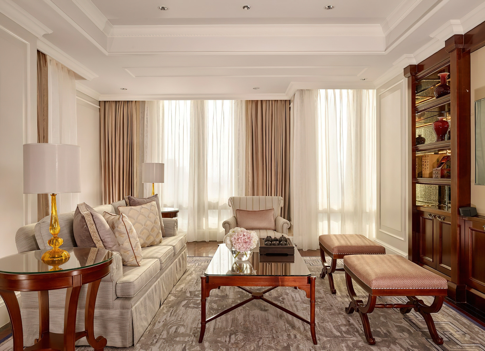 The Ritz-Carlton, Guangzhou Hotel – Guangzhou, China – Executive Club City View Suite Living Room