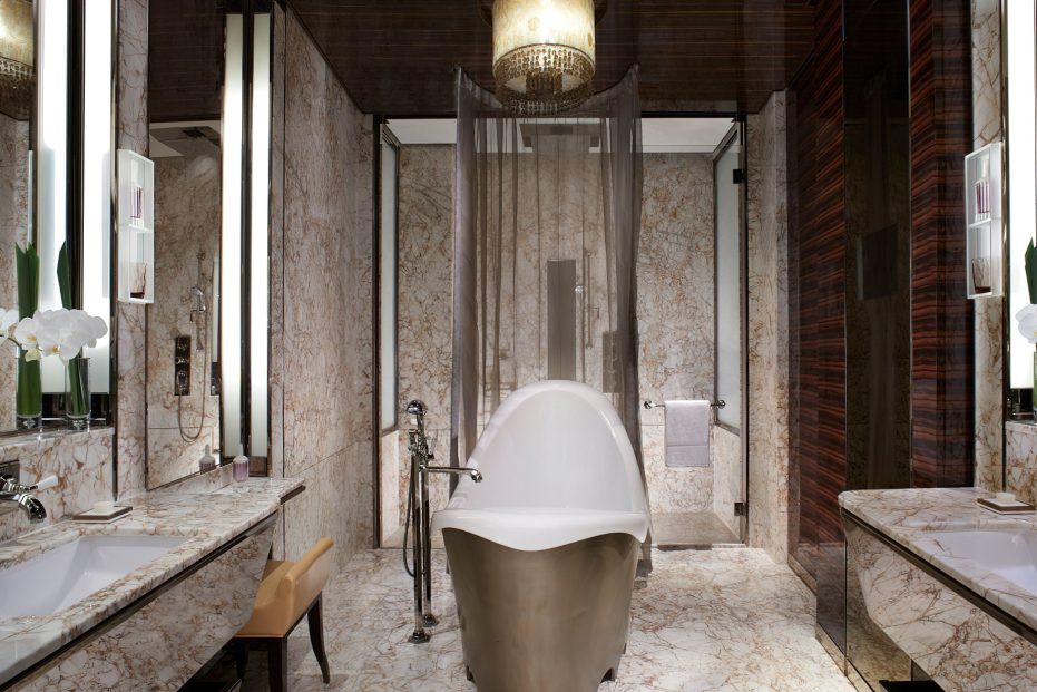 The Ritz-Carlton Shanghai, Pudong Hotel - Shanghai, China - The Chairman Suite Bathroom