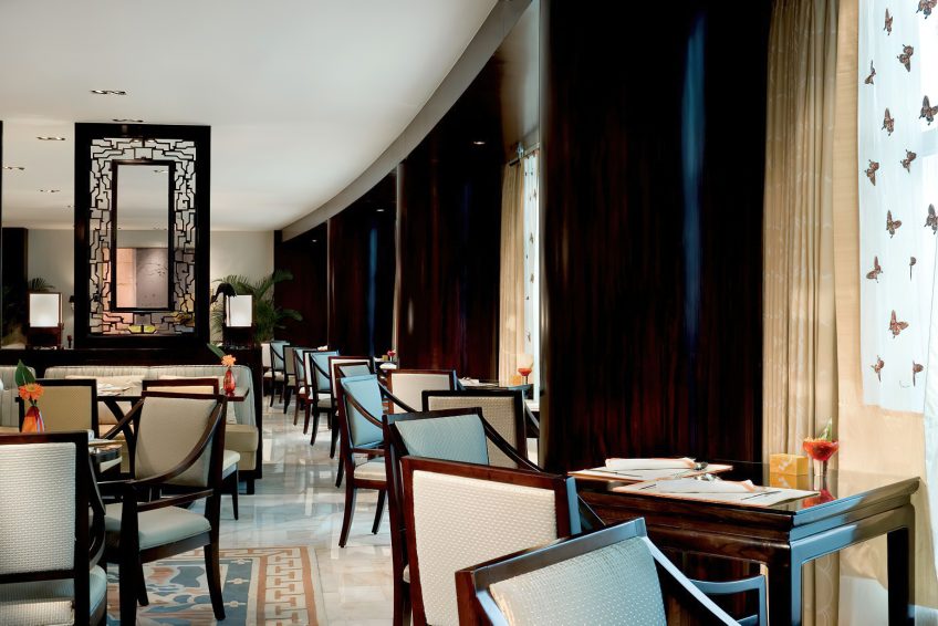 The Ritz-Carlton Beijing, Financial Street Hotel - Beijing, China - Club Lounge Tables