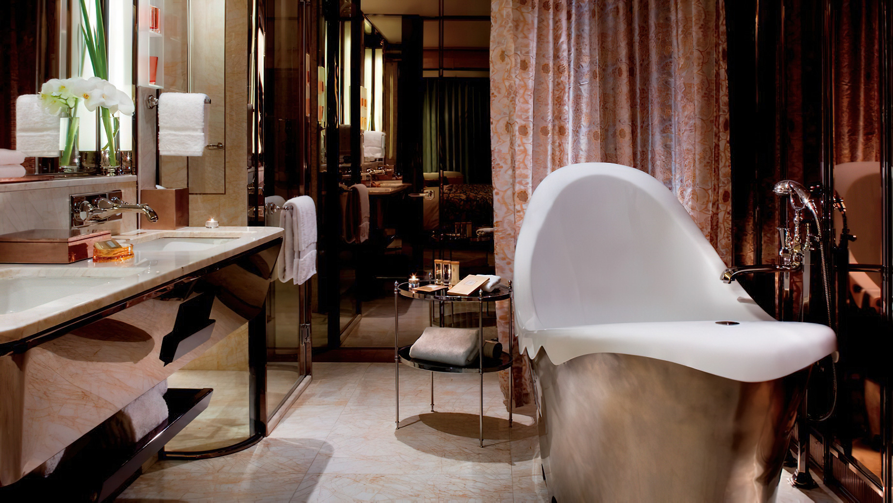 The Ritz-Carlton Shanghai, Pudong Hotel – Shanghai, China – Premier Bund View Suite Bathroom