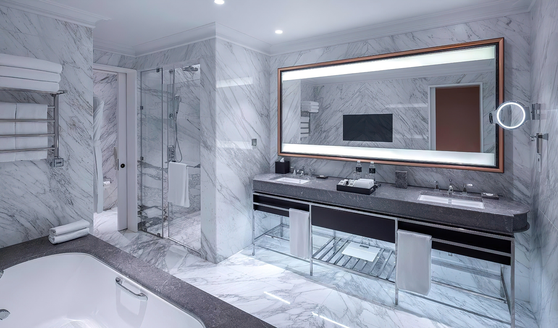 Metropol Hotel Moscow – Moscow, Russia – Deluxe Room Bathroom