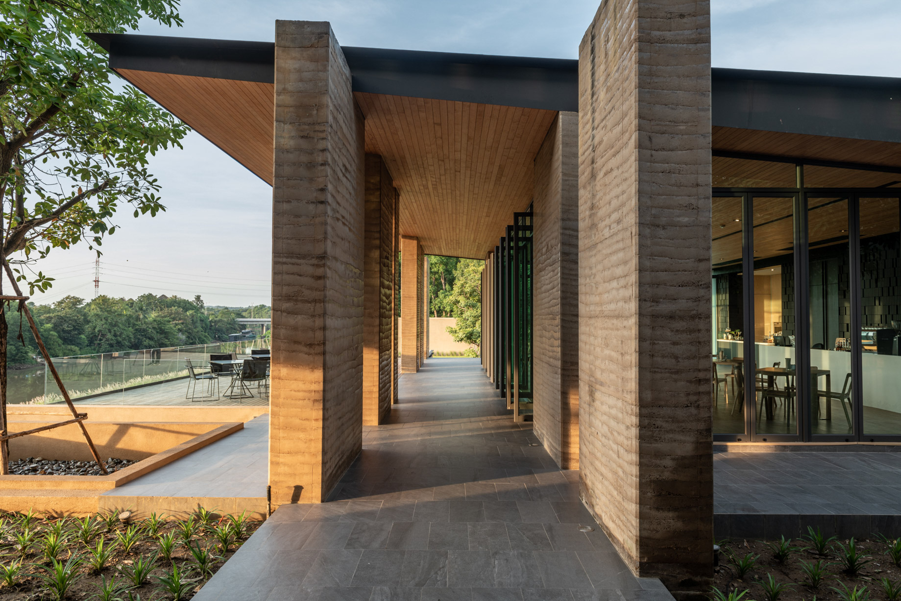 Tara Villa Riverkwai Resort – Kanchanaburi, Thailand – Outdoor and Indoor Dining