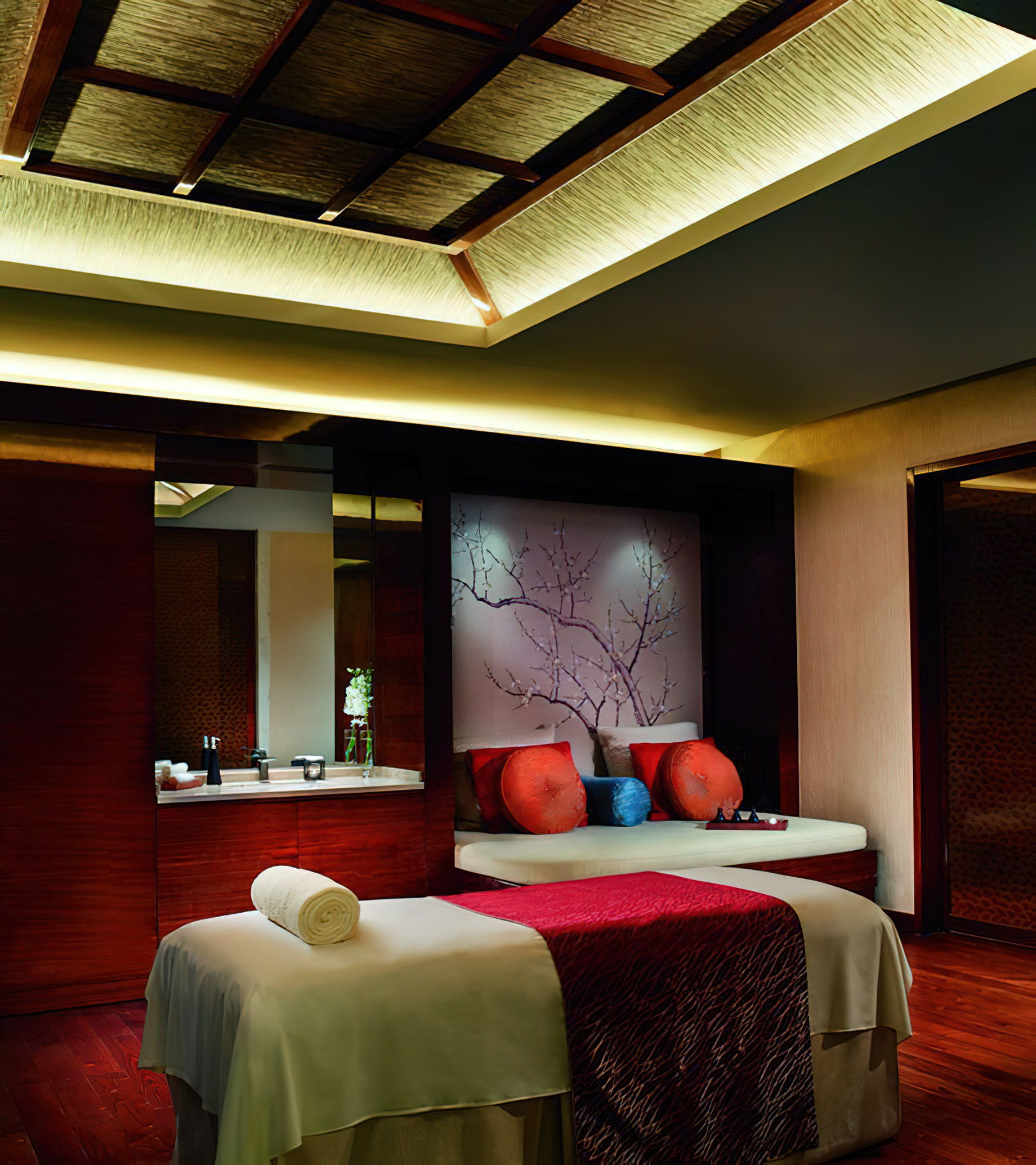 The Ritz-Carlton, Chengdu Hotel – Chengdu, Sichuan, China – Spa Treatment Room