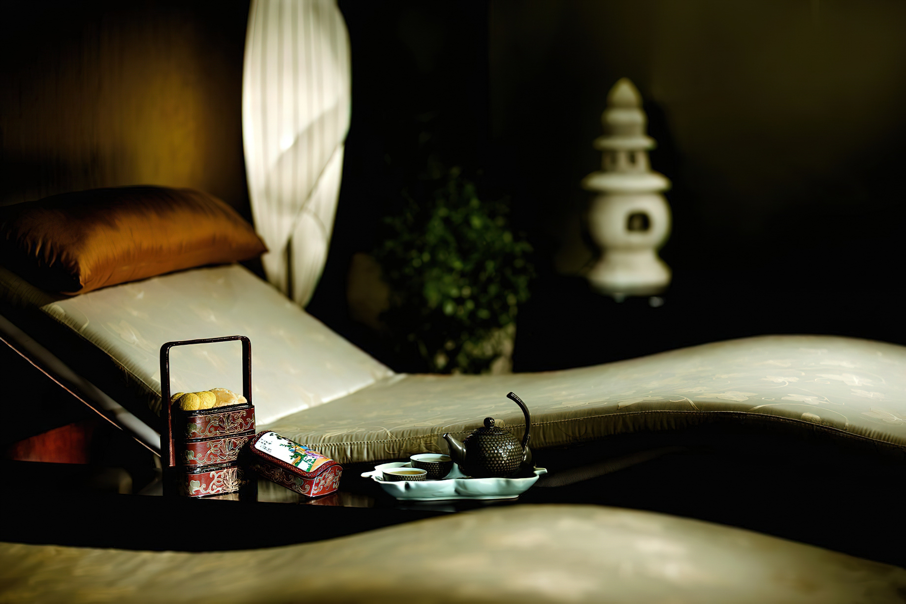 The Ritz-Carlton Beijing, Financial Street Hotel - Beijing, China - Spa Teatment Room