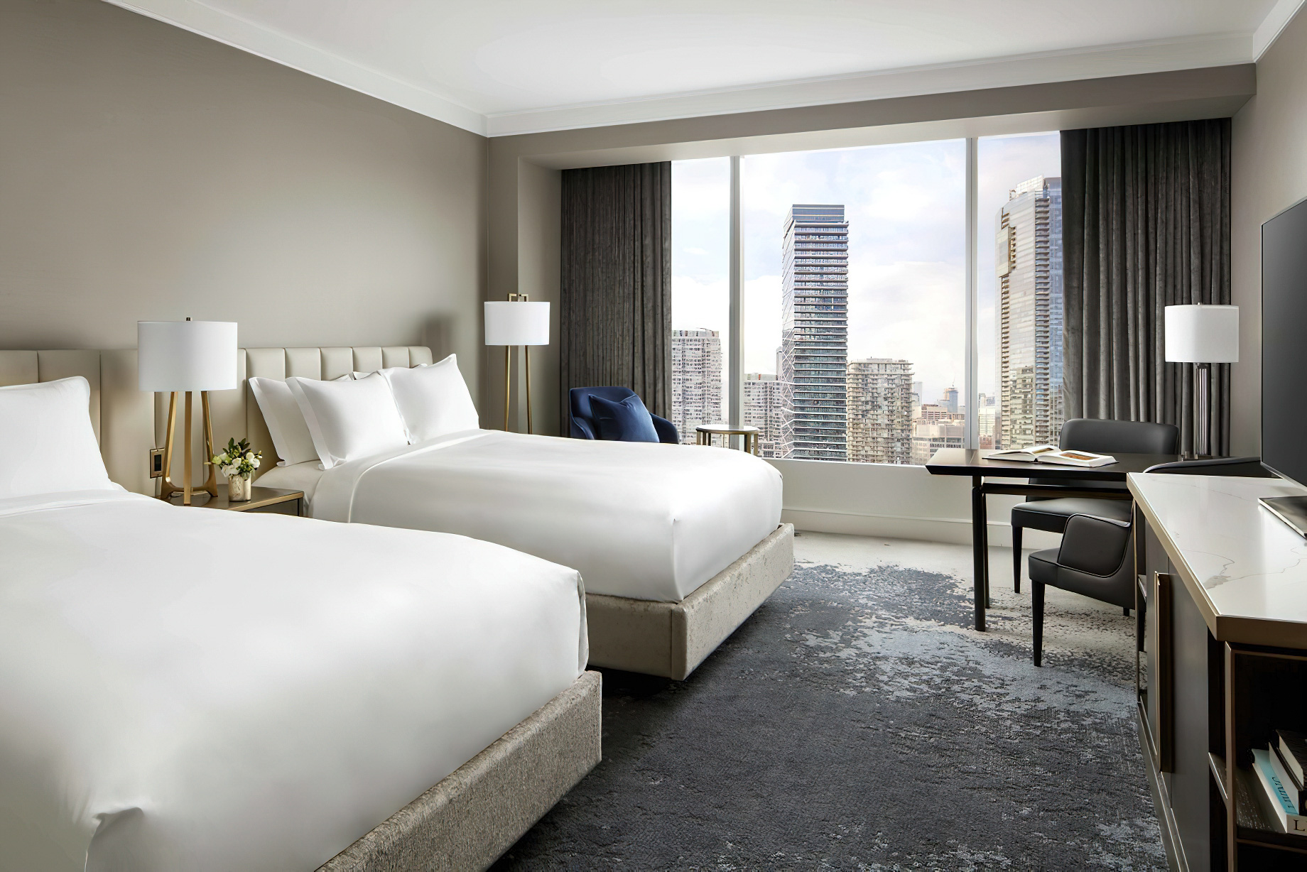 The Ritz-Carlton, Toronto Hotel – Toronto, Ontario, Canada – Luxury Deluxe Guest Suite Twin