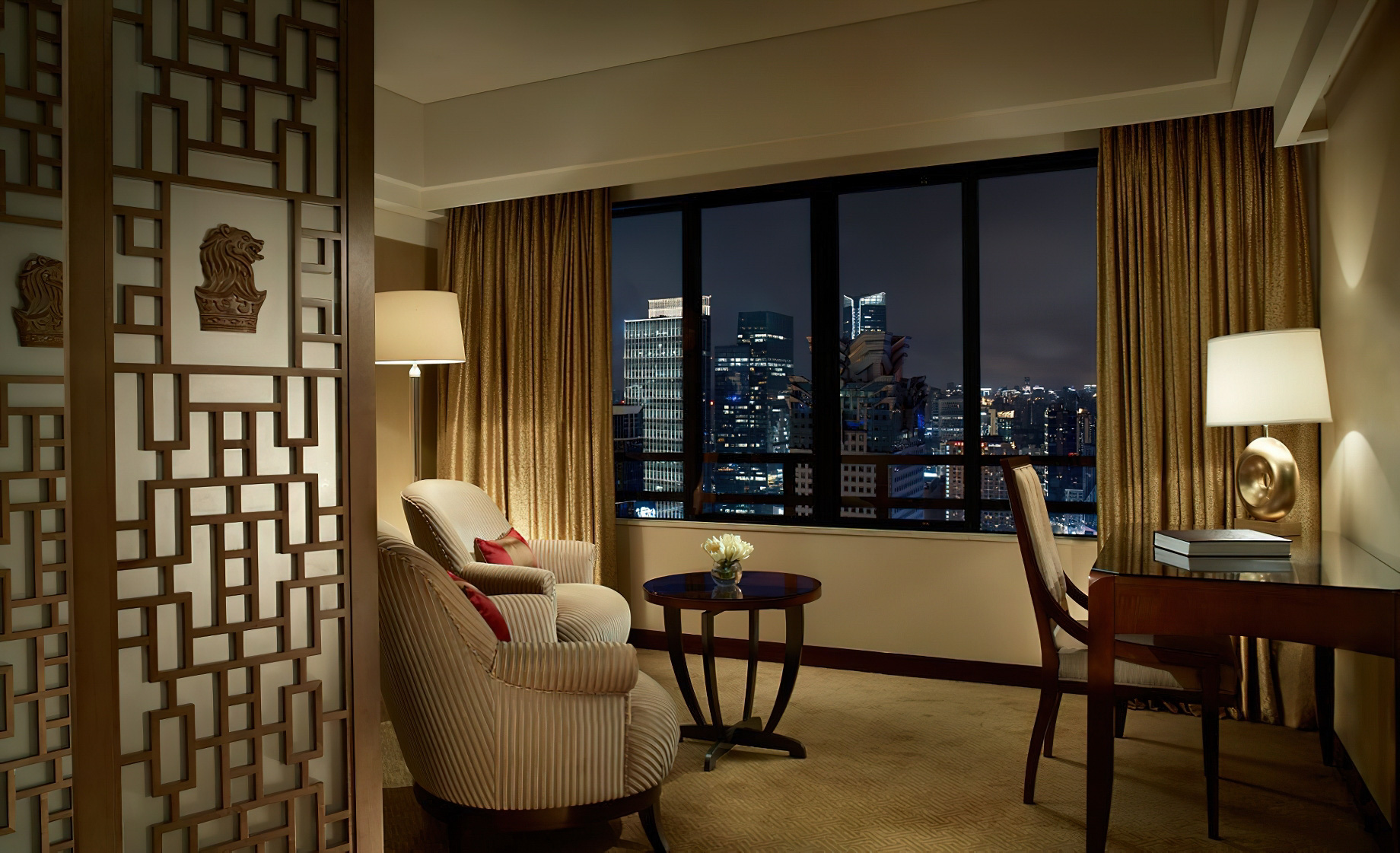 The Portman Ritz-Carlton, Shanghai Hotel – Shanghai, China – Club Business Studio Room