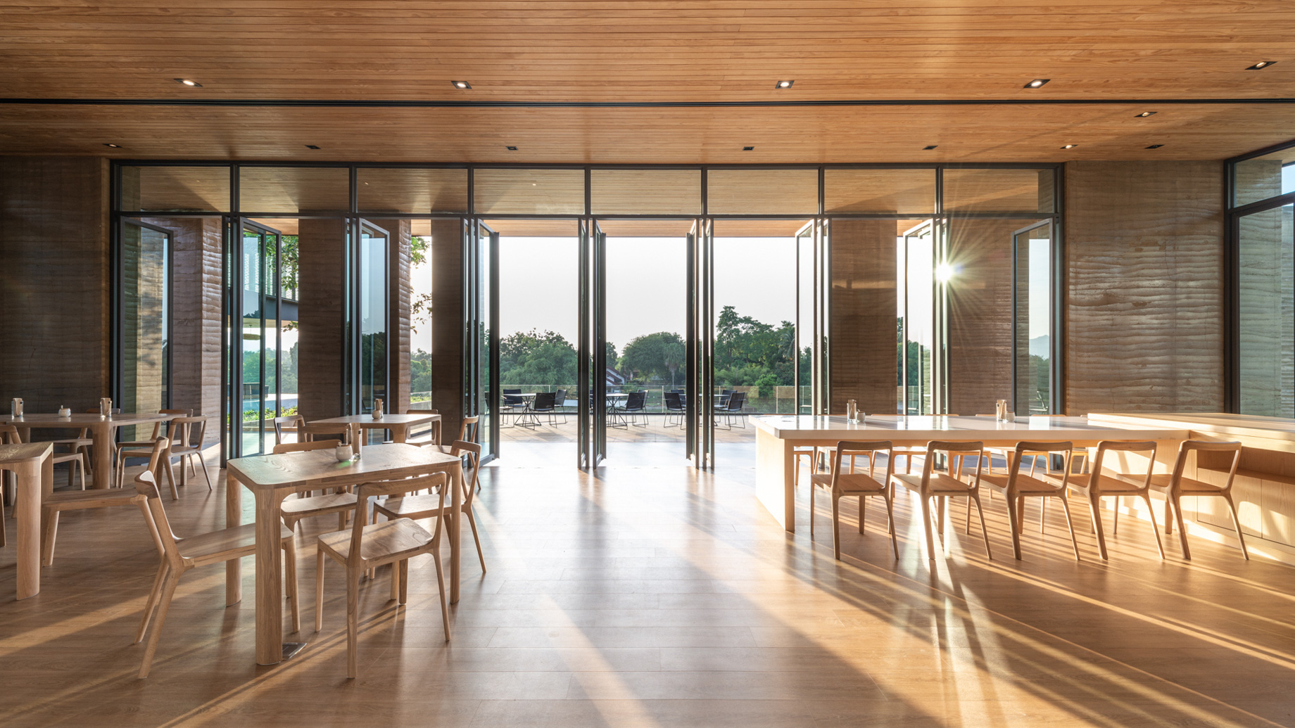 Tara Villa Riverkwai Resort – Kanchanaburi, Thailand – Din Cafe Indoor and Outdoor Dining