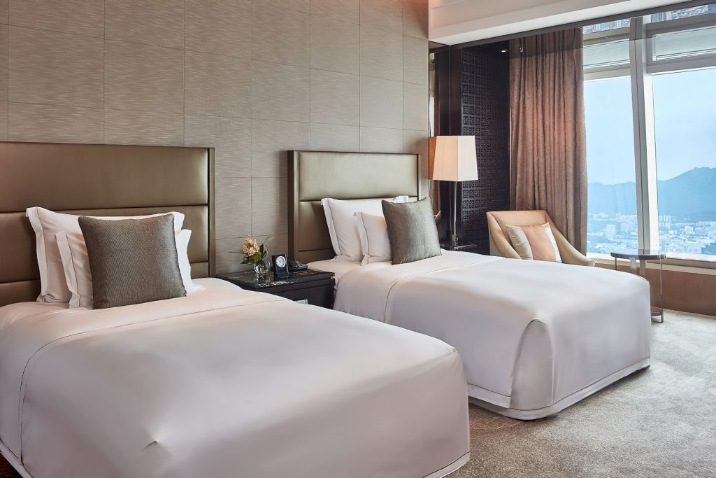 The Ritz-Carlton, Hong Kong Hotel - West Kowloon, Hong Kong - Deluxe Victoria Harbour Room Twin