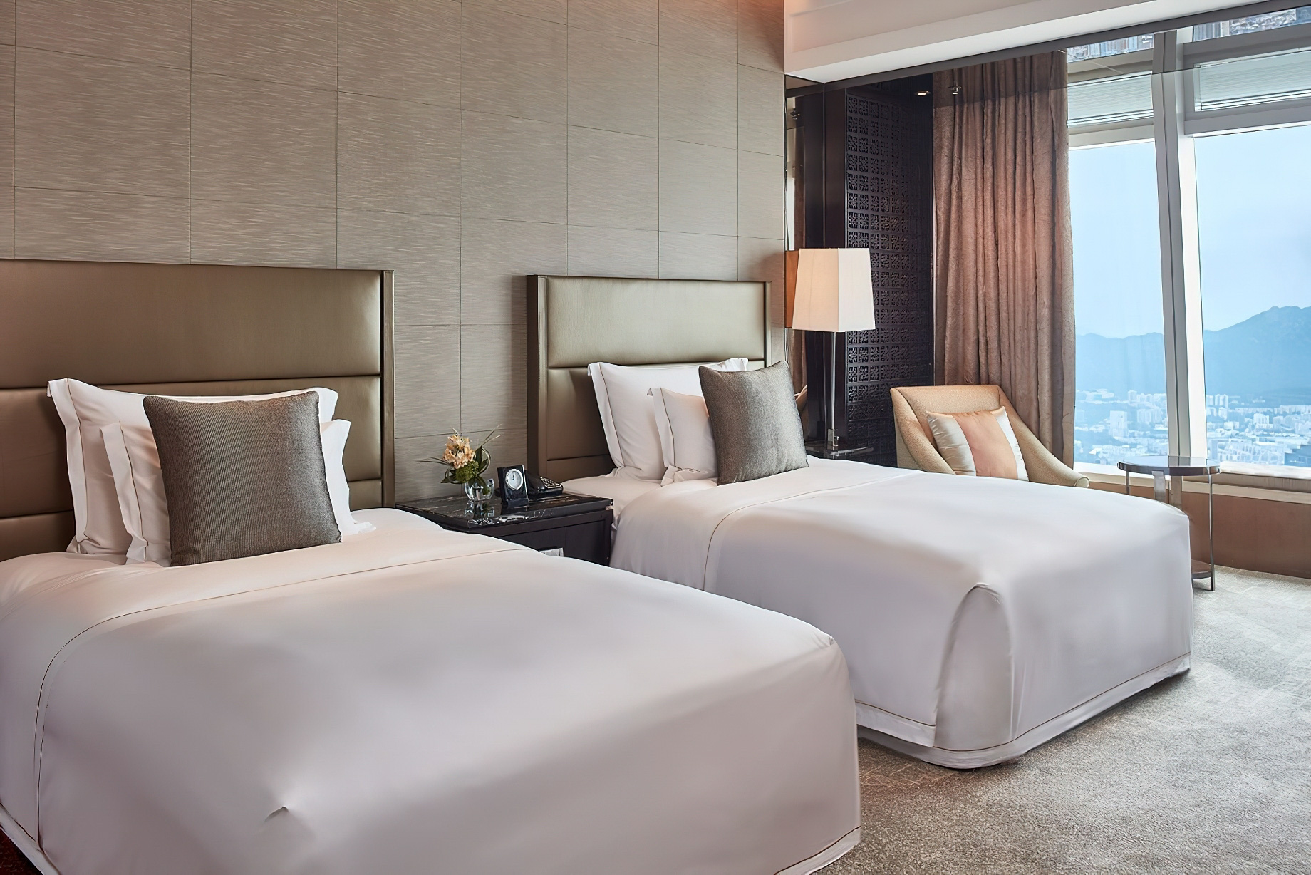 The Ritz-Carlton, Hong Kong Hotel – West Kowloon, Hong Kong – Deluxe Victoria Harbour Room Twin