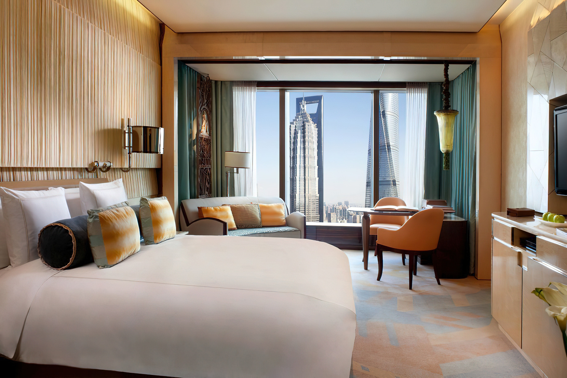 The Ritz-Carlton Shanghai, Pudong Hotel – Shanghai, China – Club City Light View Room