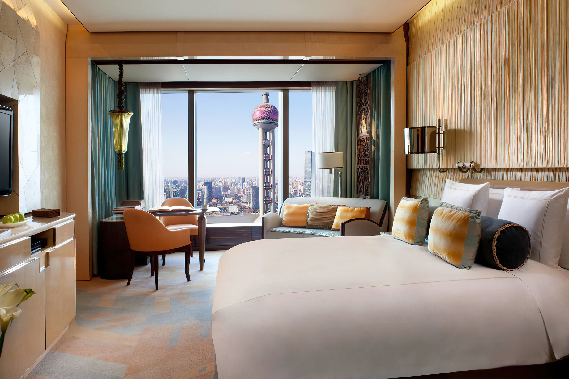 The Ritz-Carlton Shanghai, Pudong Hotel – Shanghai, China – Club Pearl Tower Room