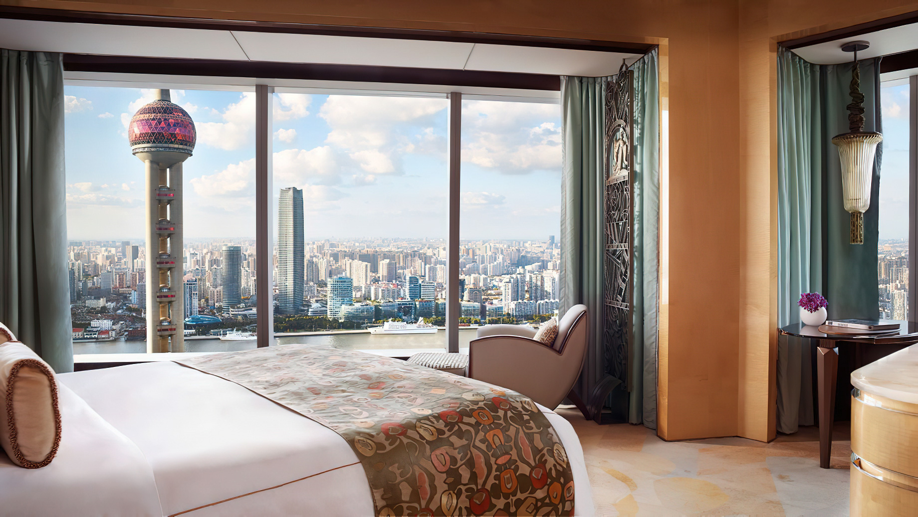 The Ritz-Carlton Shanghai, Pudong Hotel - Shanghai, China - Club Studio Room