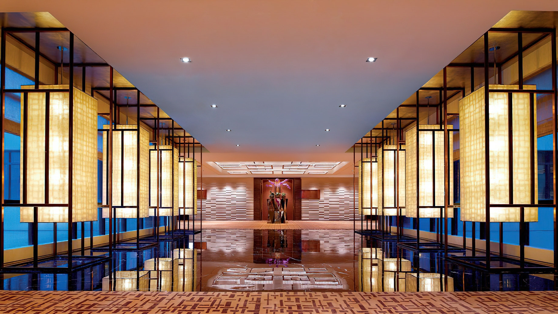 The Portman Ritz-Carlton, Shanghai Hotel - Shanghai, China - Pre Function Area