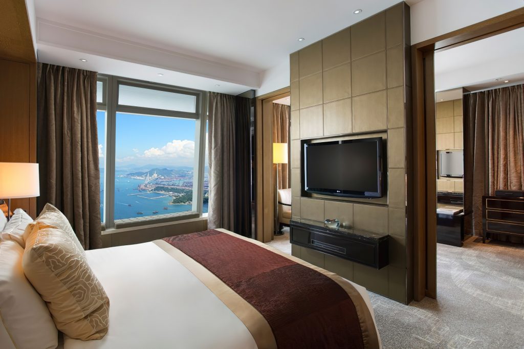 The Ritz-Carlton, Hong Kong Hotel - West Kowloon, Hong Kong - Deluxe Suite Bedroom