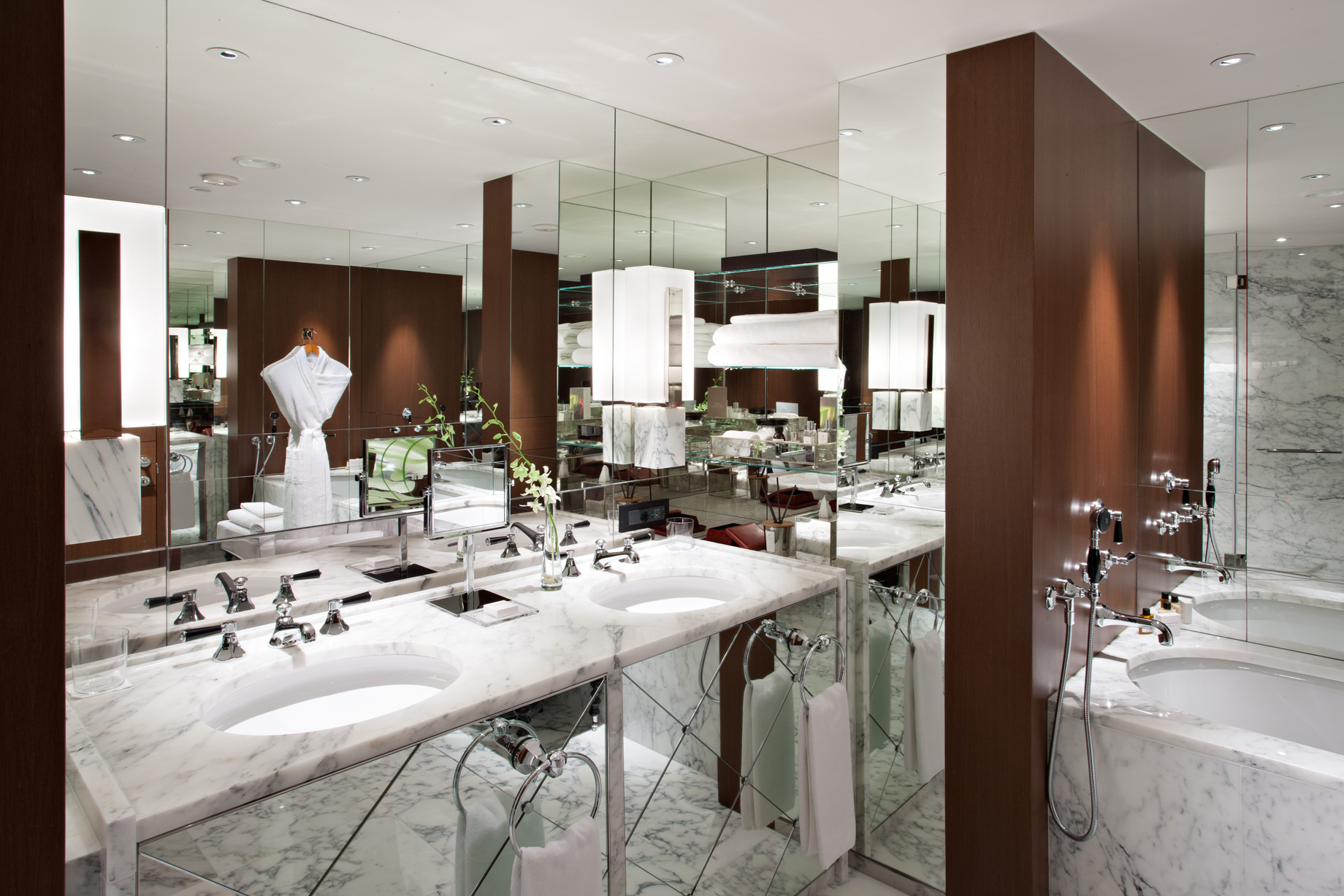 Ararat Park Hyatt Moscow Hotel – Moscow, Russia – Winter Garden Suite with Terrace Bathroom