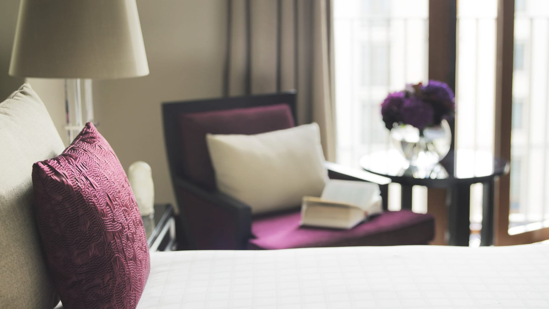 Four Seasons Hotel Moscow – Moscow, Russia – Deluxe Room Decor