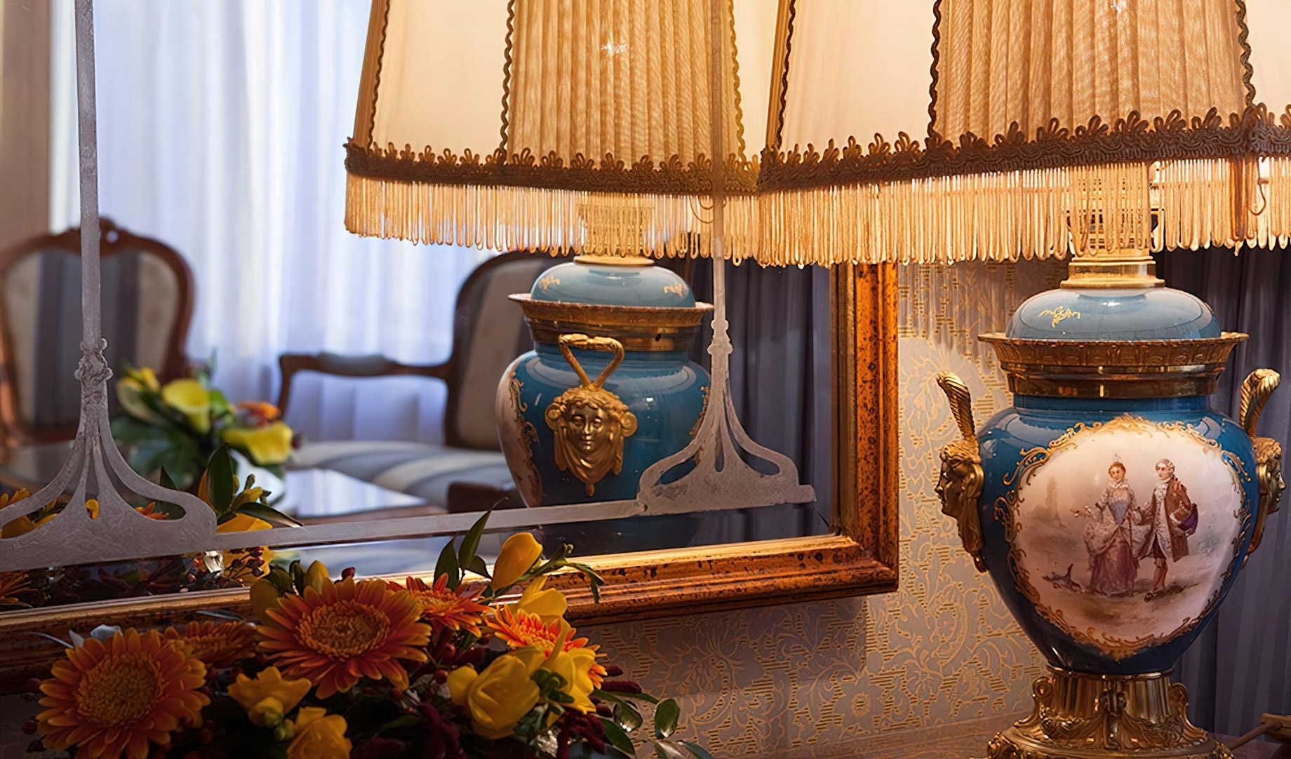 Metropol Hotel Moscow - Moscow, Russia - Classic Executive Suite Decor