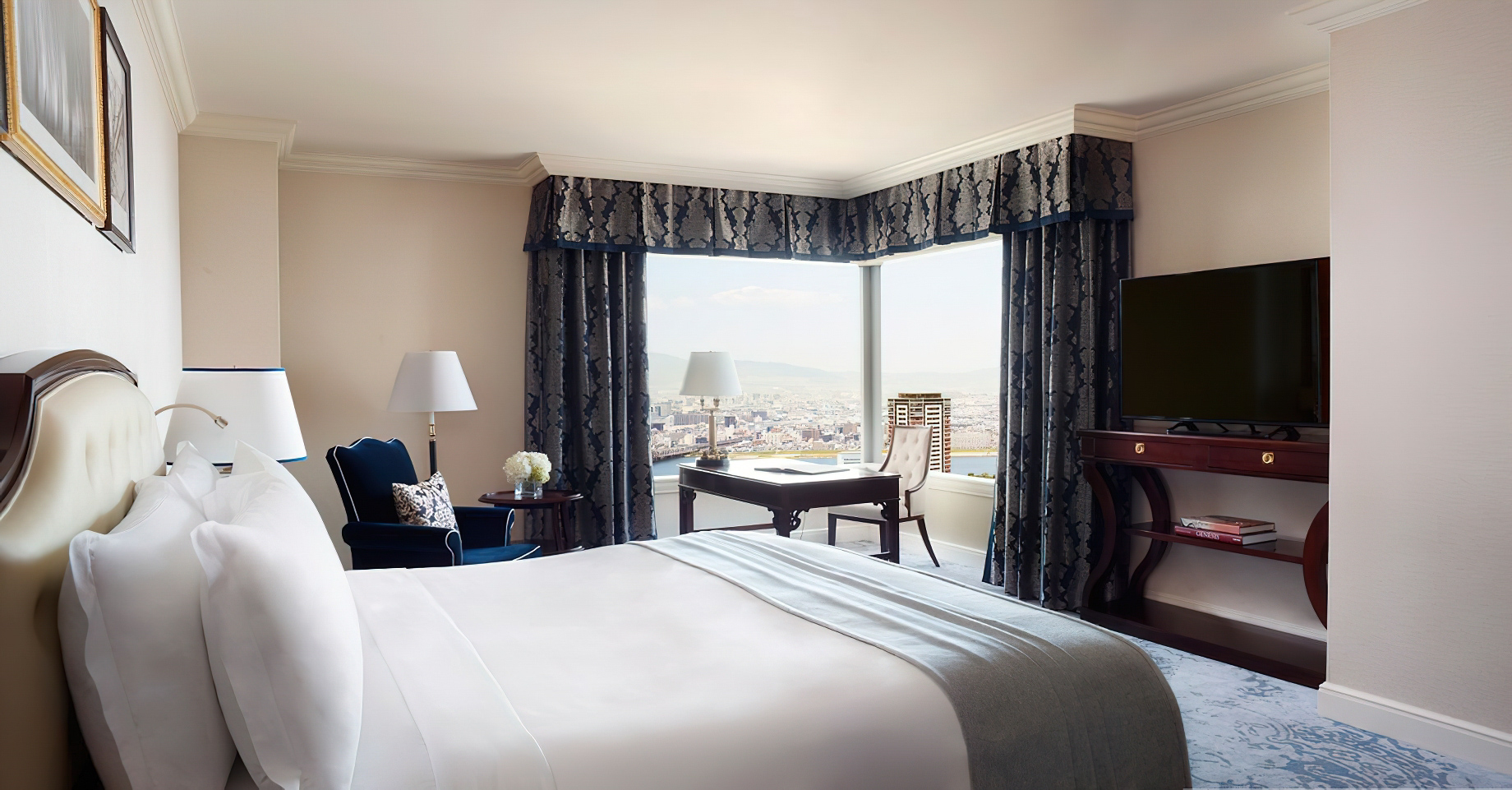 The Ritz-Carlton, Osaka Hotel – Osaka, Japan – Sky View Deluxe Room