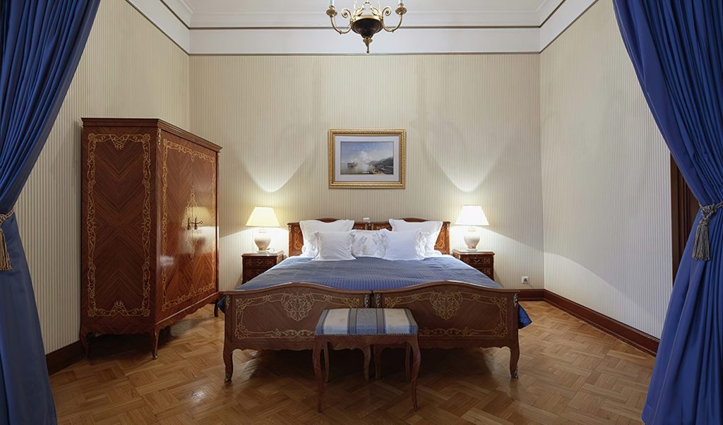 Metropol Hotel Moscow - Moscow, Russia - Classic Executive Suite Bedroom
