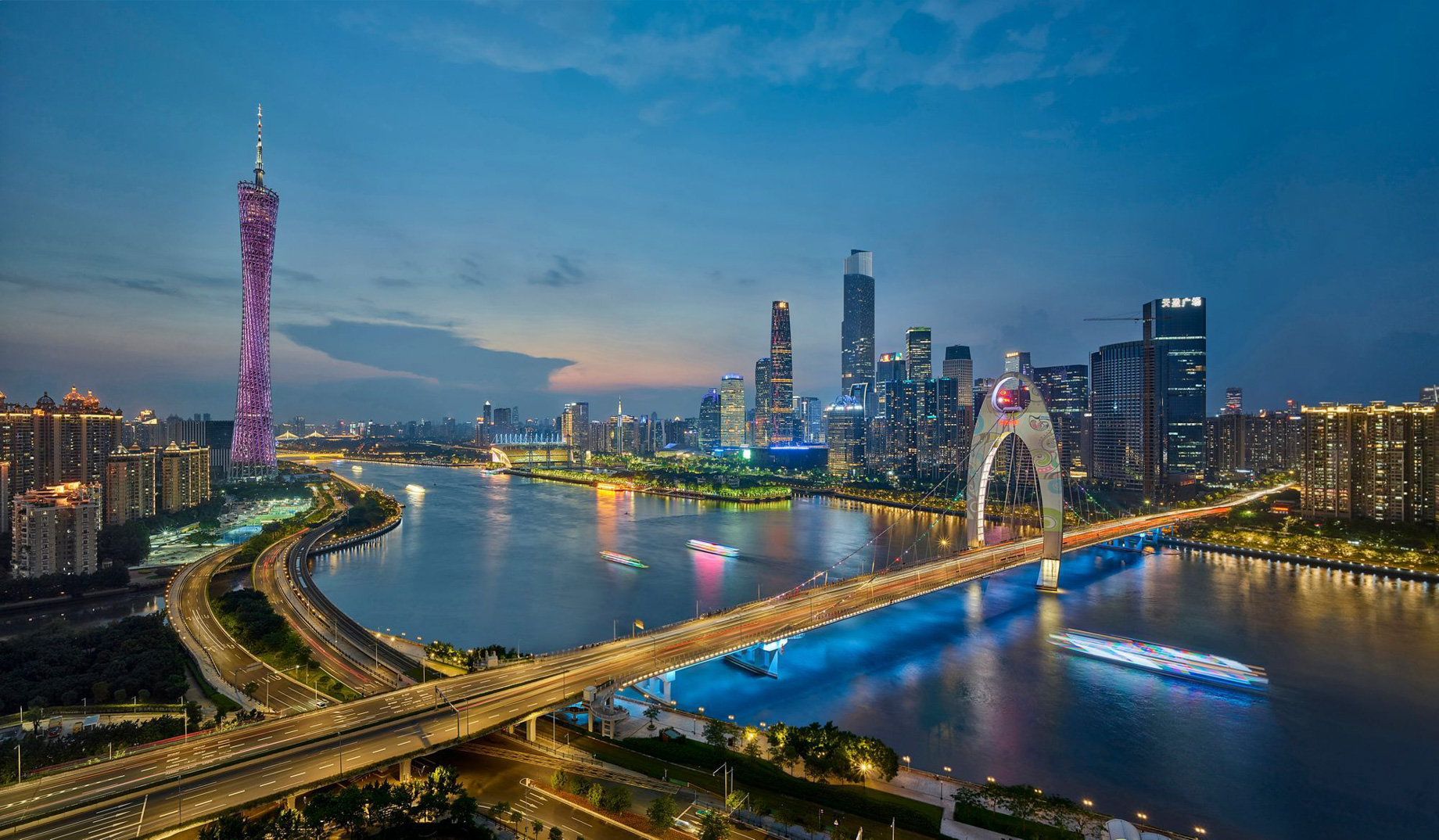 The Ritz-Carlton, Guangzhou Hotel – Guangzhou, China – City River View Night