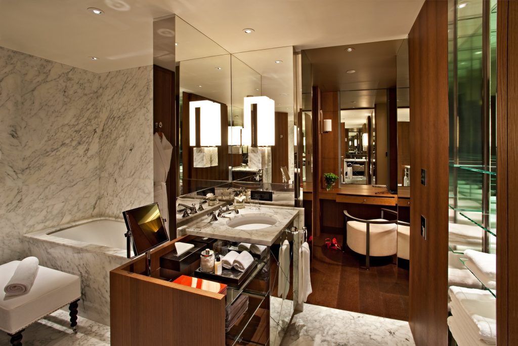 Ararat Park Hyatt Moscow Hotel - Moscow, Russia - Guest Suite Bathroom