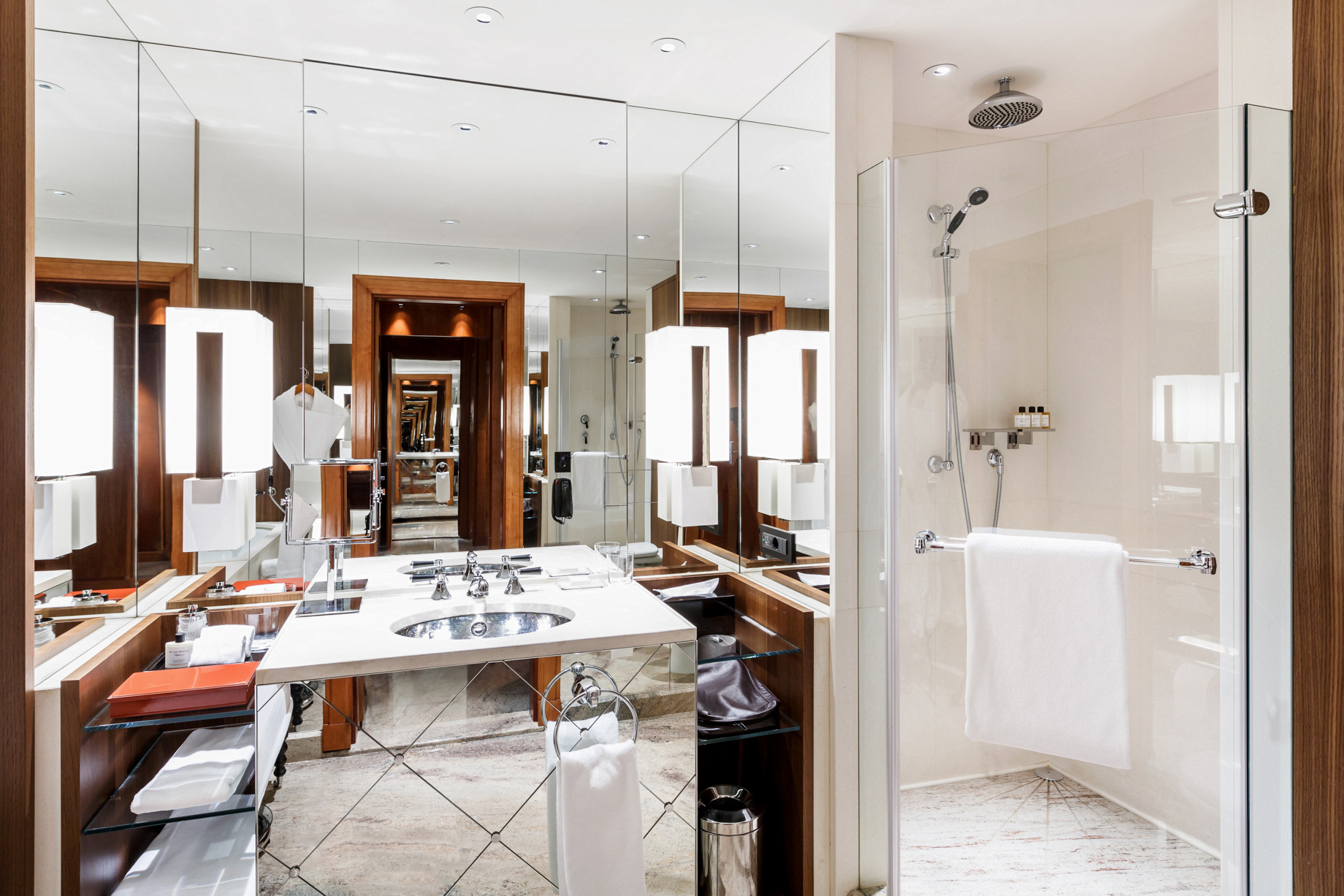 Ararat Park Hyatt Moscow Hotel - Moscow, Russia - Twin Bed Deluxe Room Bathroom