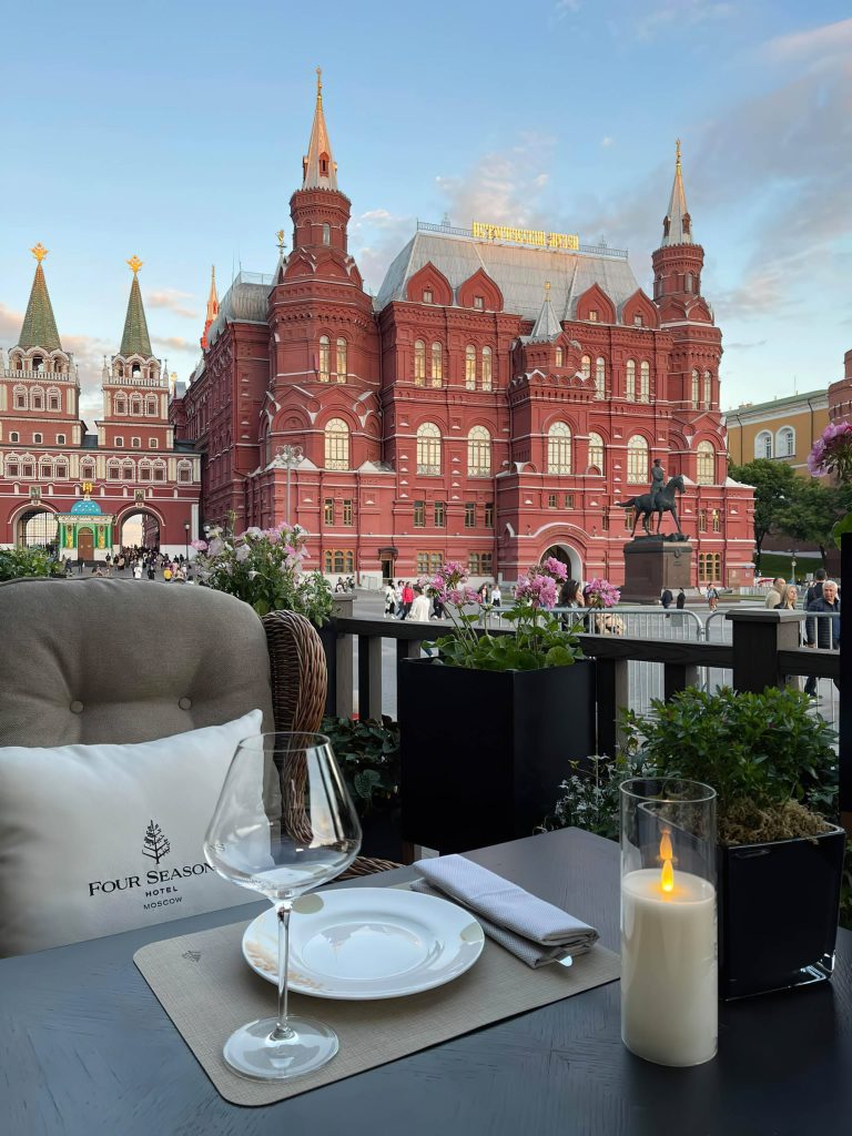 Four Seasons Hotel Moscow - Moscow, Russia - Moskovsky Bar Summer Terrace